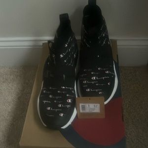 Champion Rally Script! Size 8!